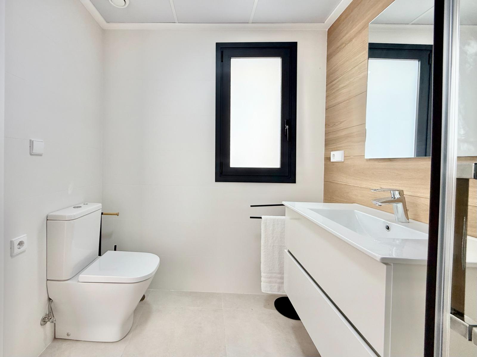 For sale - 2 Bedroom 2 Bathroom Town House in Cox - San Fernando  - Alicante