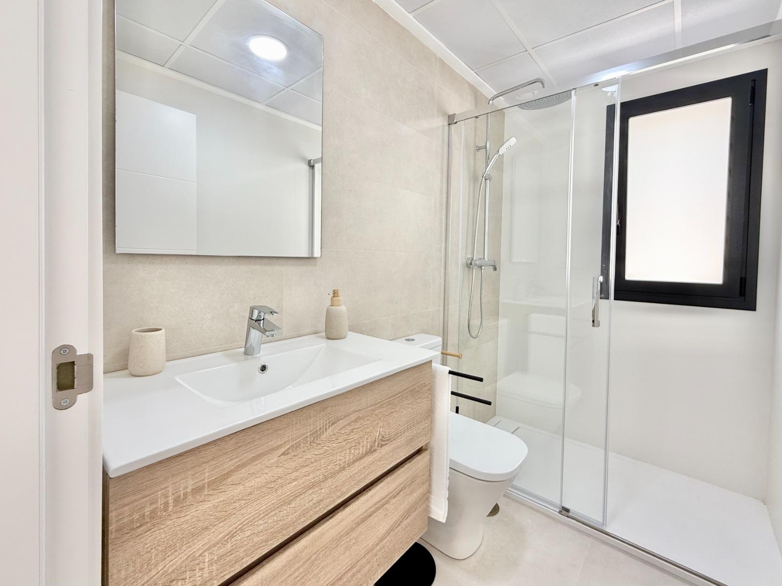 For sale - 2 Bedroom 2 Bathroom Town House in Cox - San Fernando  - Alicante