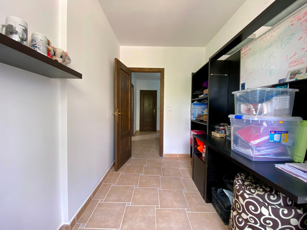 For sale - 3 Bedroom 2 Bathroom House - Detached Villa in Algorfa - Algorfa Centro  - Alicante