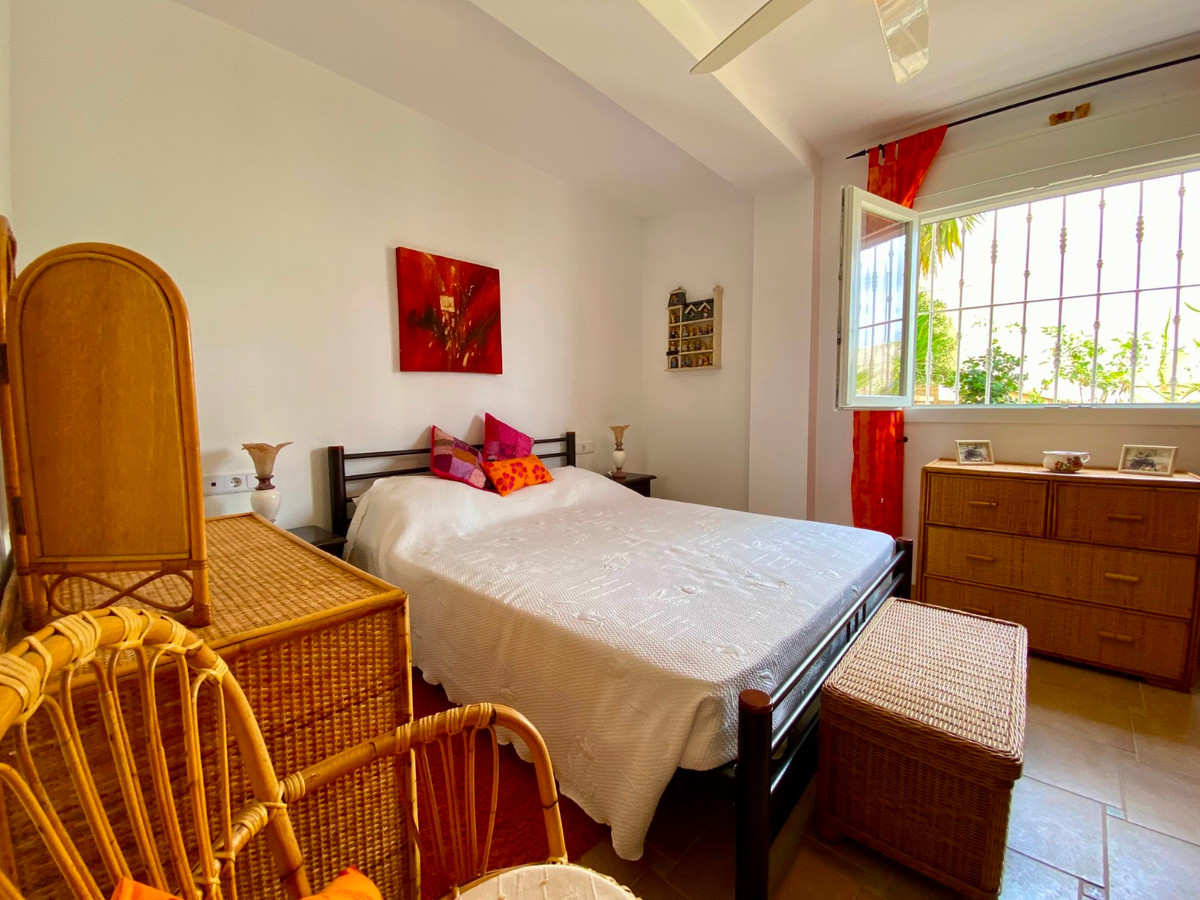 For sale - 3 Bedroom 2 Bathroom House - Detached Villa in Algorfa - Algorfa Centro  - Alicante