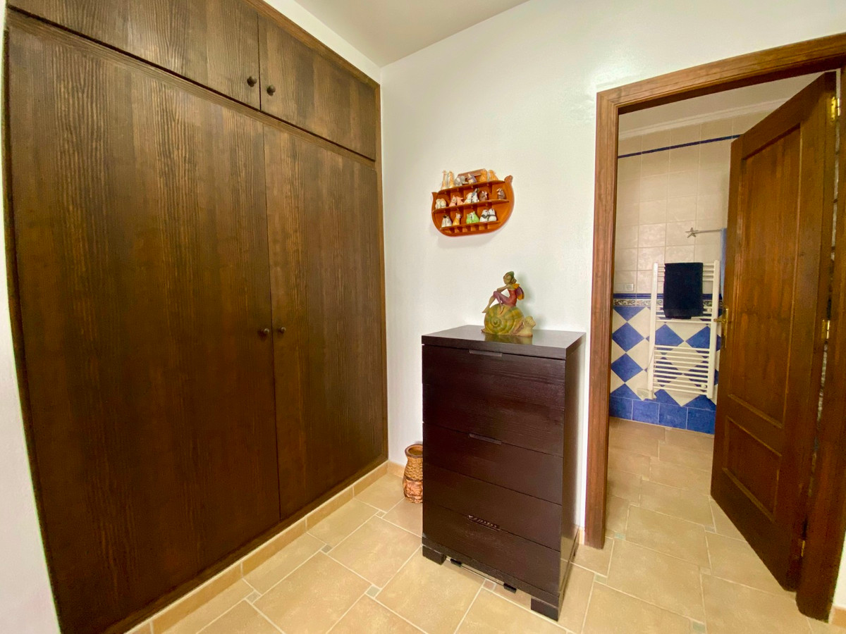 For sale - 3 Bedroom 2 Bathroom House - Detached Villa in Algorfa - Algorfa Centro  - Alicante