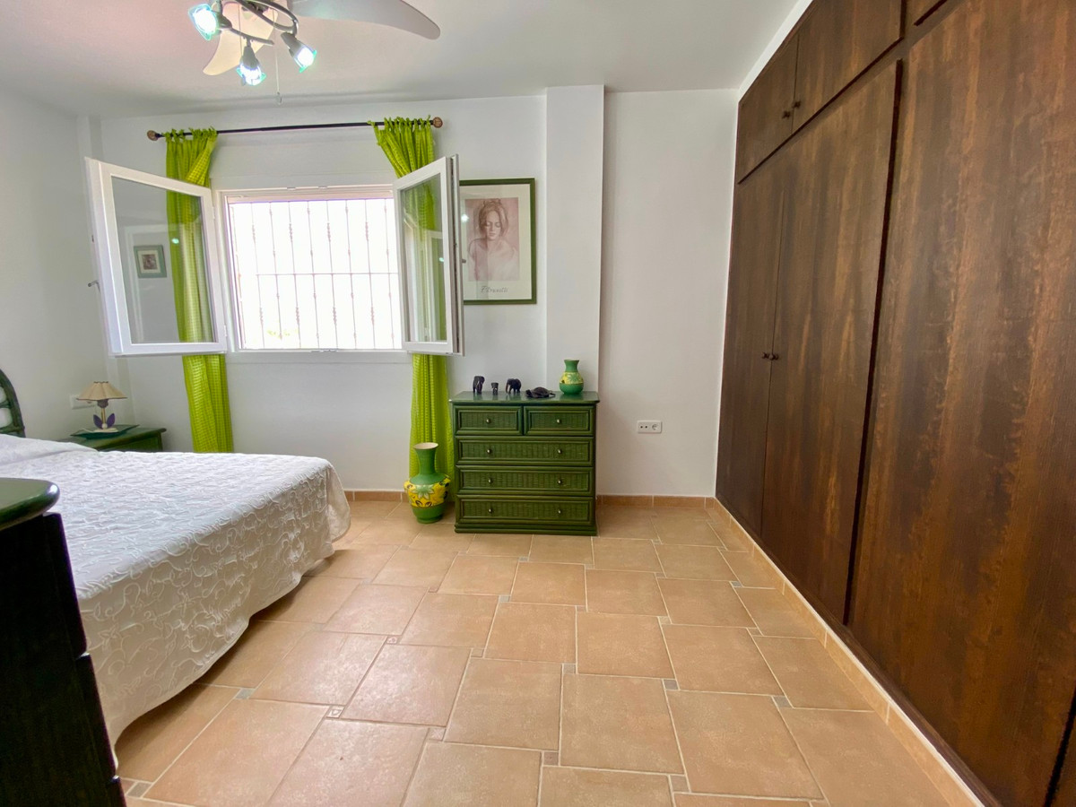 For sale - 3 Bedroom 2 Bathroom House - Detached Villa in Algorfa - Algorfa Centro  - Alicante