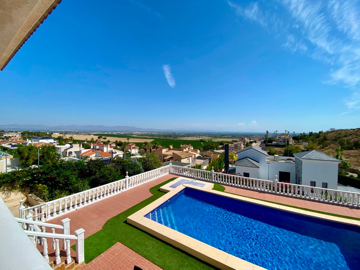 For sale - 3 Bedroom 2 Bathroom House - Detached Villa in Algorfa - Algorfa Centro  - Alicante