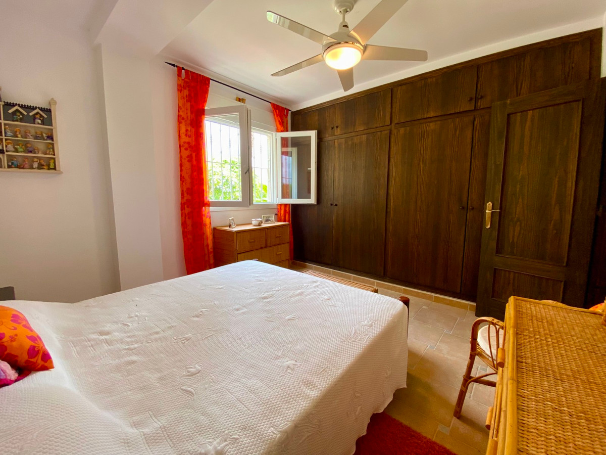 For sale - 3 Bedroom 2 Bathroom House - Detached Villa in Algorfa - Algorfa Centro  - Alicante