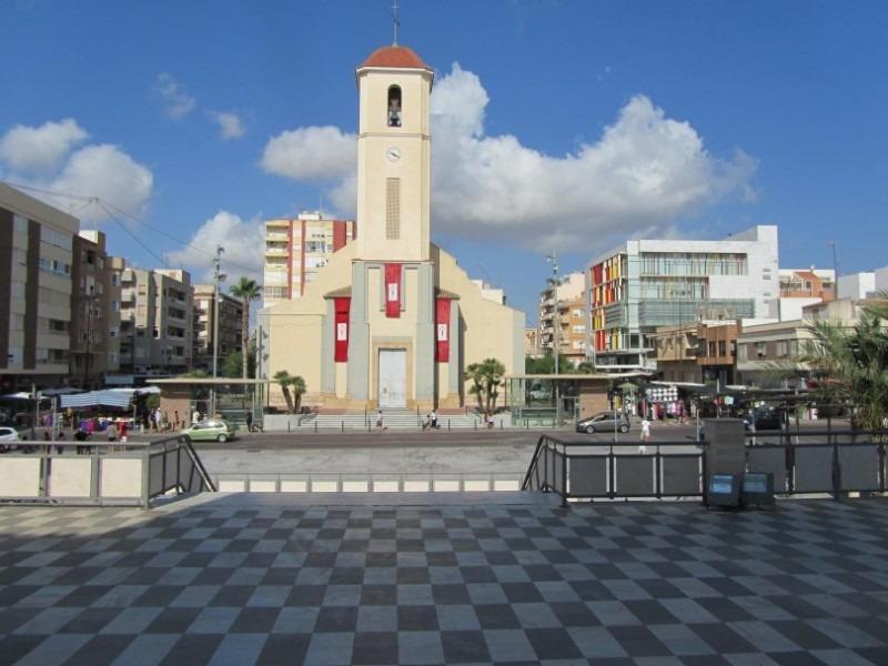 For sale - 3 Bedroom 2 Bathroom Apartment in Guardamar del Segura - Pueblo  - Alicante