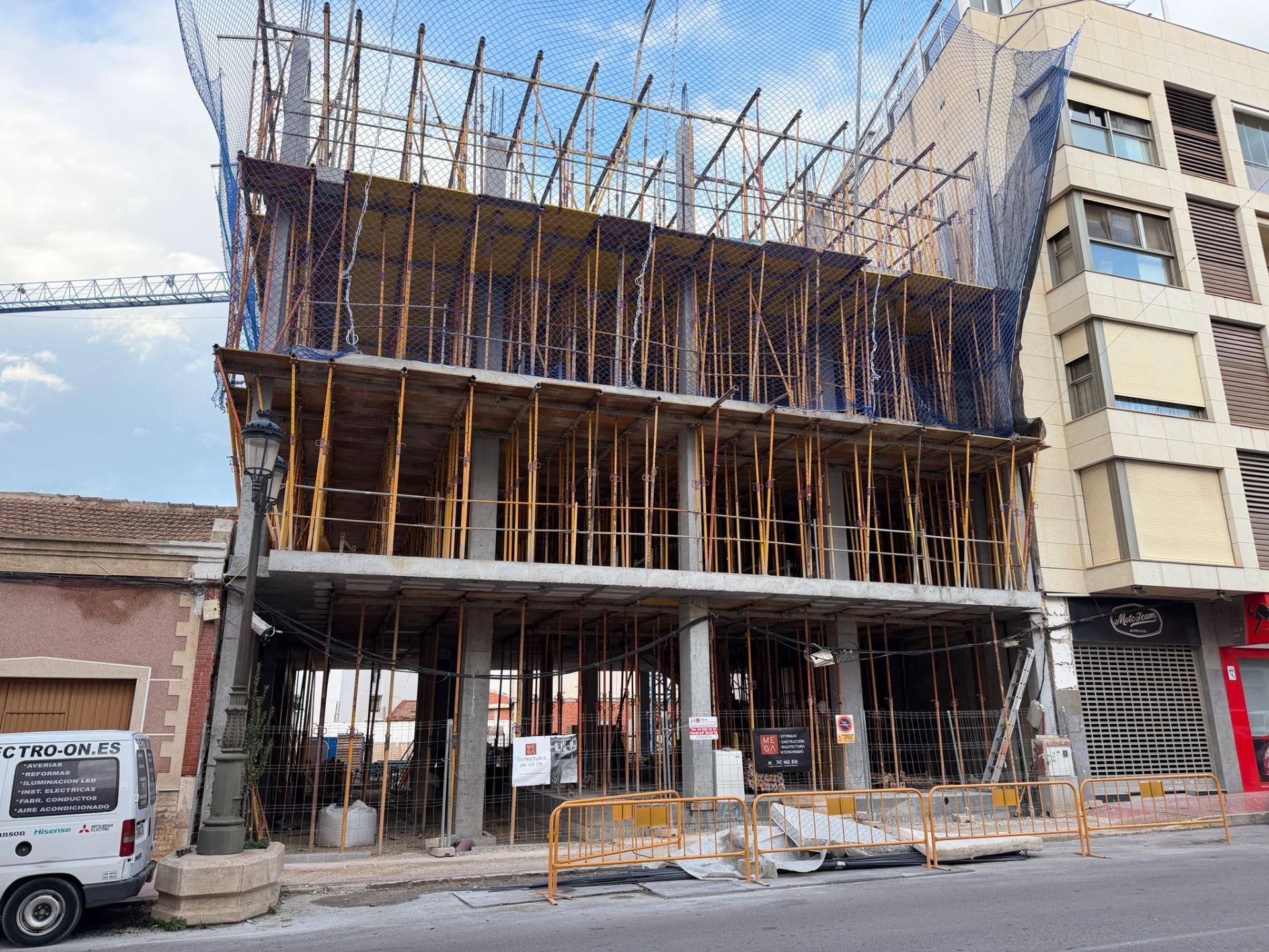 For sale - 2 Bedroom 2 Bathroom Apartment in Guardamar del Segura - Pueblo  - Alicante