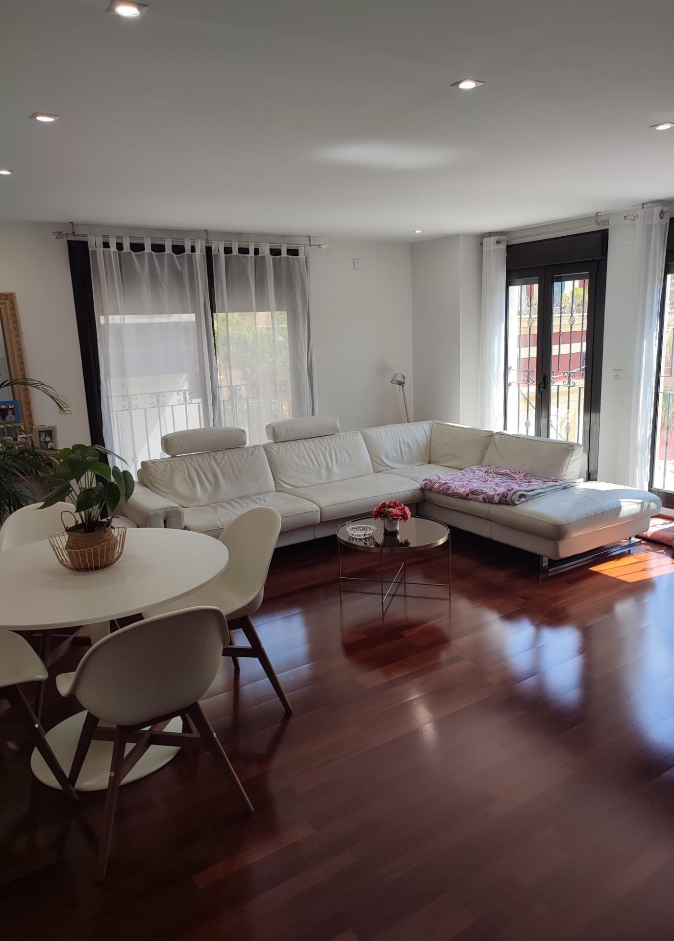 For sale - 4 Bedroom 2 Bathroom Apartment in Orihuela - Zona Centro  - Alicante