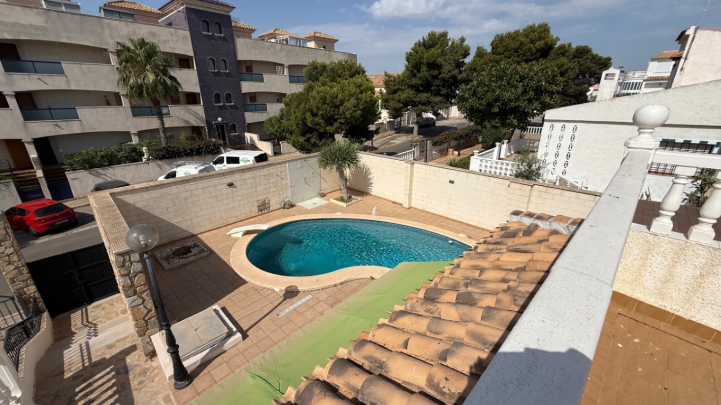 For sale - 4 Bedroom 2 Bathroom Villa in Orihuela - Inland  - Alicante