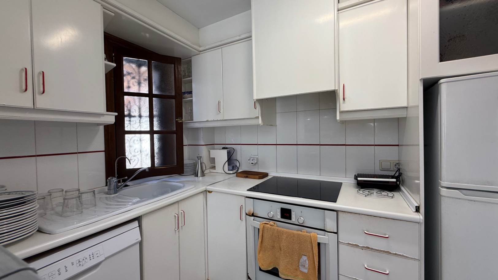 For sale - 4 Bedroom 2 Bathroom Villa in Orihuela - Inland  - Alicante