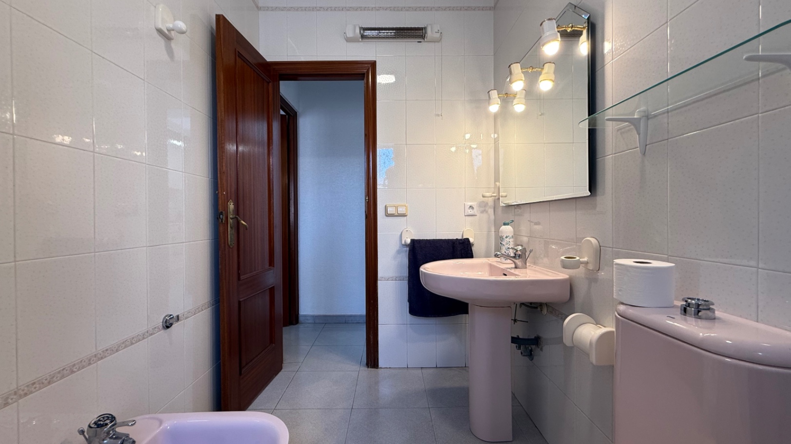 For sale - 4 Bedroom 2 Bathroom Villa in Orihuela - Inland  - Alicante