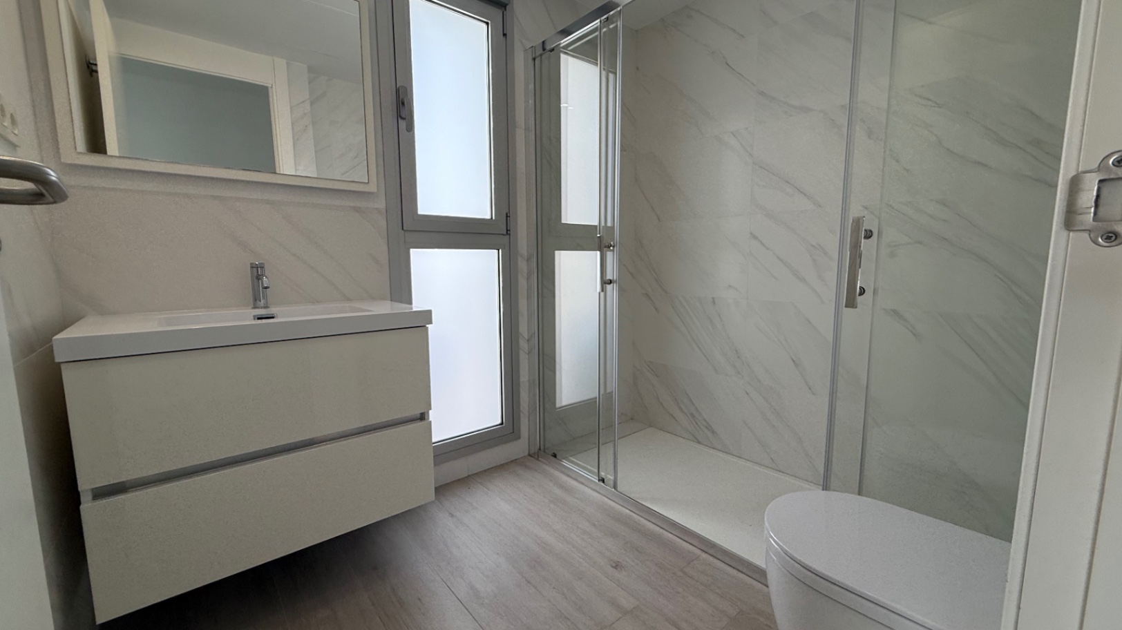 For sale - 5 Bedroom 3 Bathroom Town House in Orihuela - Inland  - Alicante