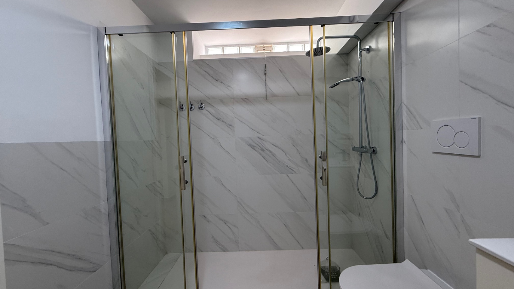 For sale - 5 Bedroom 3 Bathroom Town House in Orihuela - Inland  - Alicante