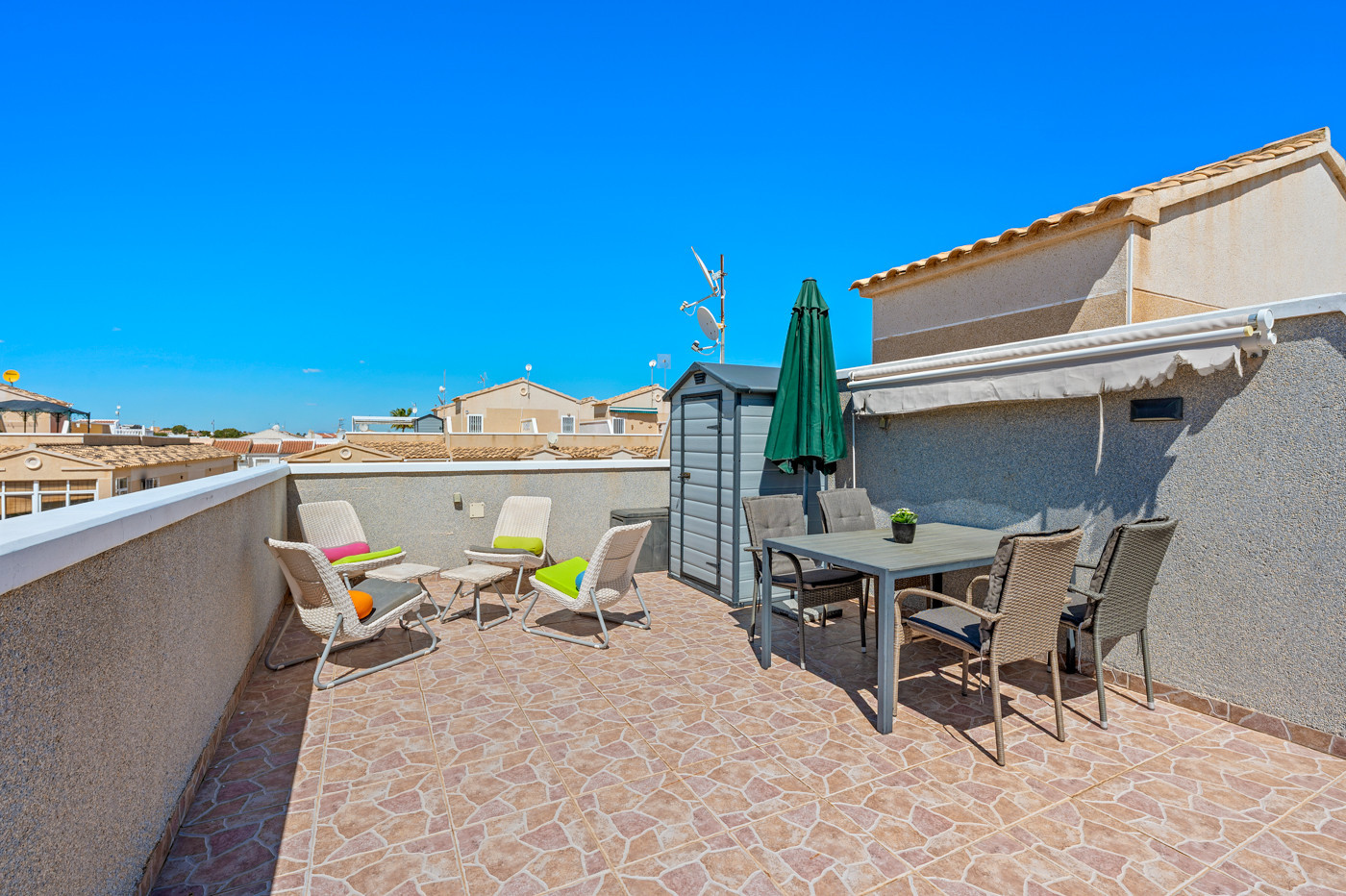 For sale - 2 Bedroom 1 Bathroom Bungalow in Orihuela Costa - Costa Blanca  - Alicante