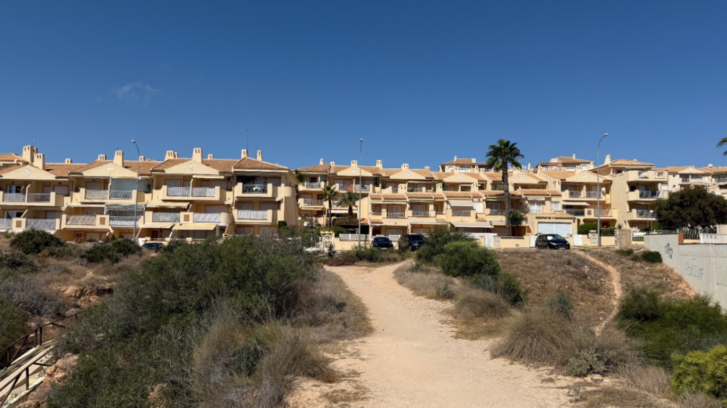For sale - 3 Bedroom 2 Bathroom Duplex in Orihuela - Inland  - Alicante