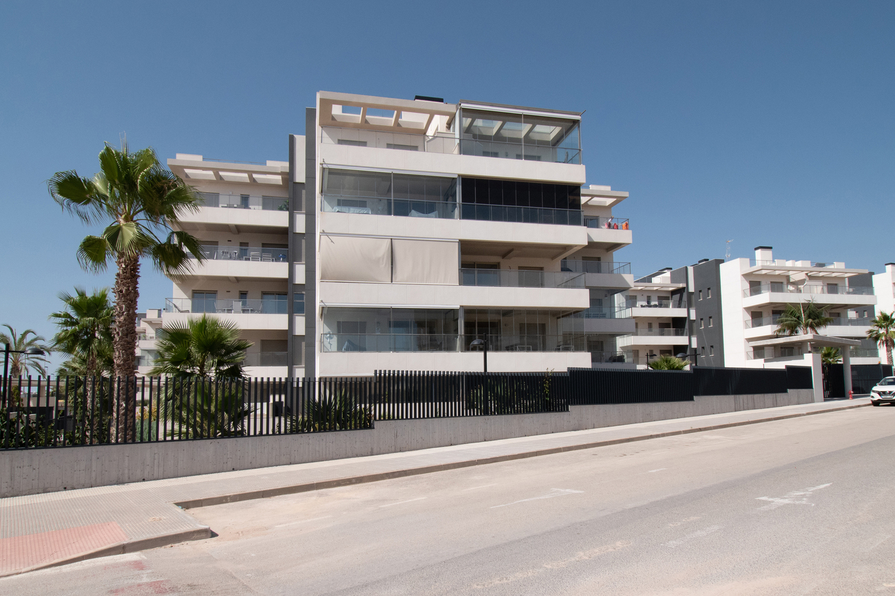 For sale - 3 Bedroom 2 Bathroom Apartment in Orihuela Costa - Los Dolses  - Alicante
