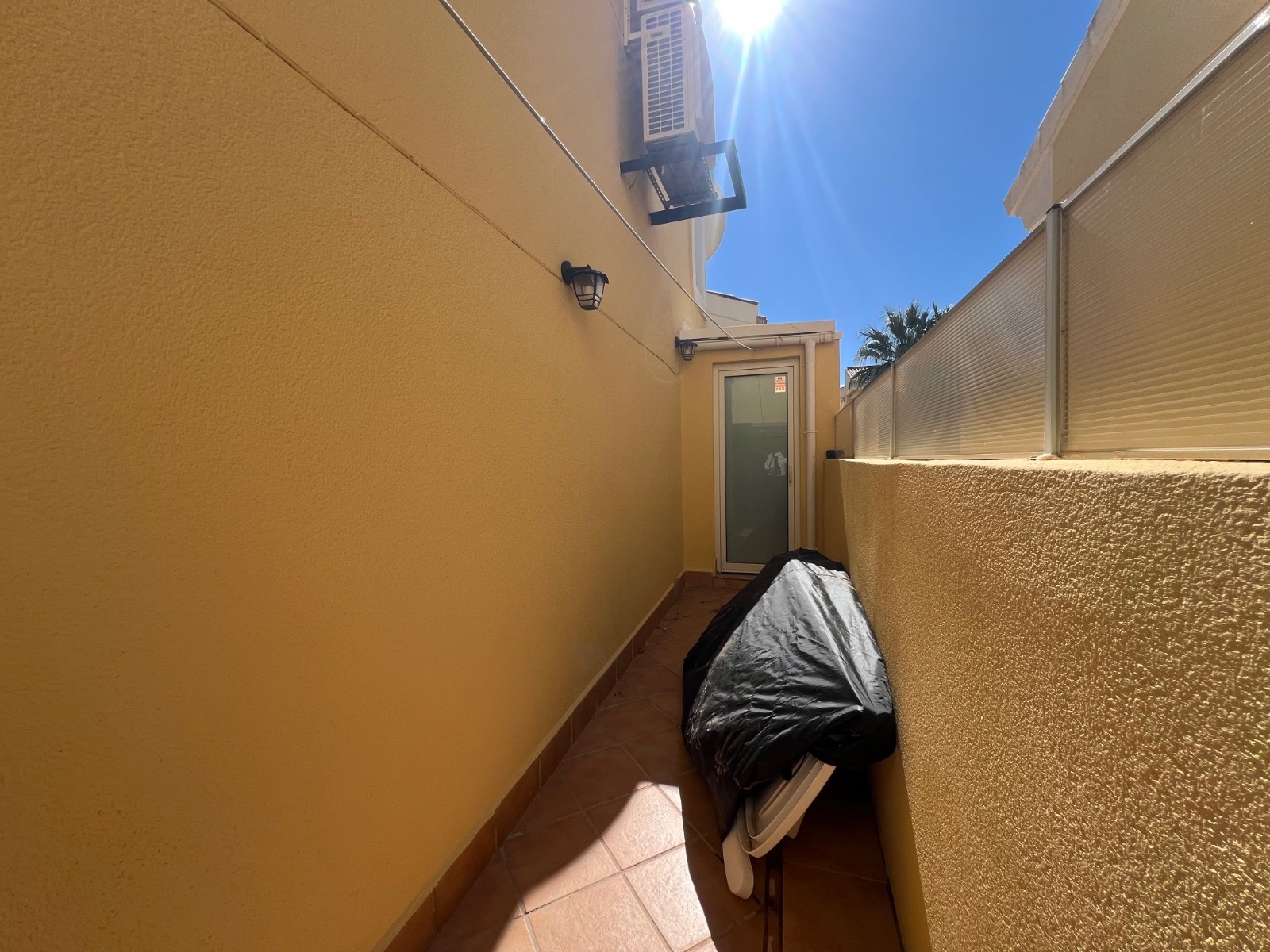 For sale - 3 Bedroom 2 Bathroom Villa in Villamartin - Los Dolses  - Alicante