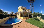 27-125-253-11-608/75872, 3 Bedroom 2 Bathroom Villa in Villamartin