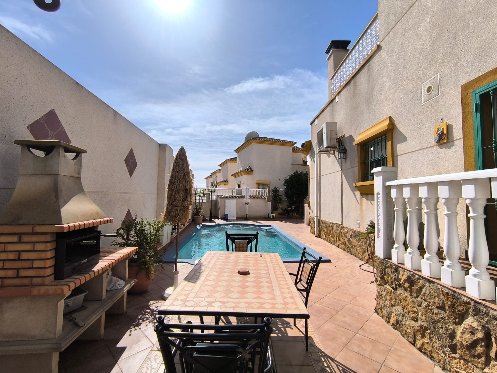 For sale - 3 Bedroom 2 Bathroom Villa in El Raso - Costa Blanca  - Alicante