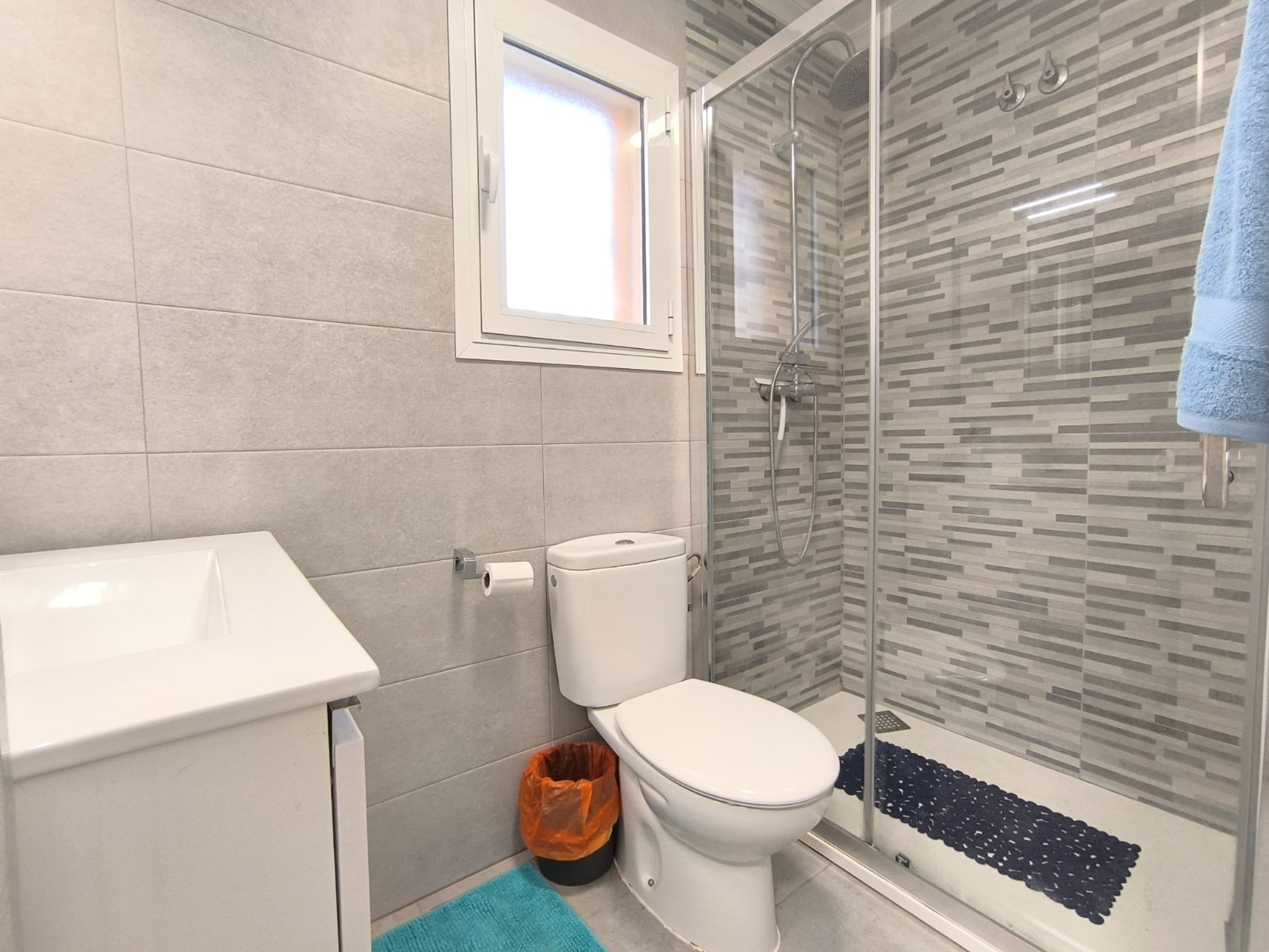 For sale - 3 Bedroom 2 Bathroom Villa in El Raso - Costa Blanca  - Alicante