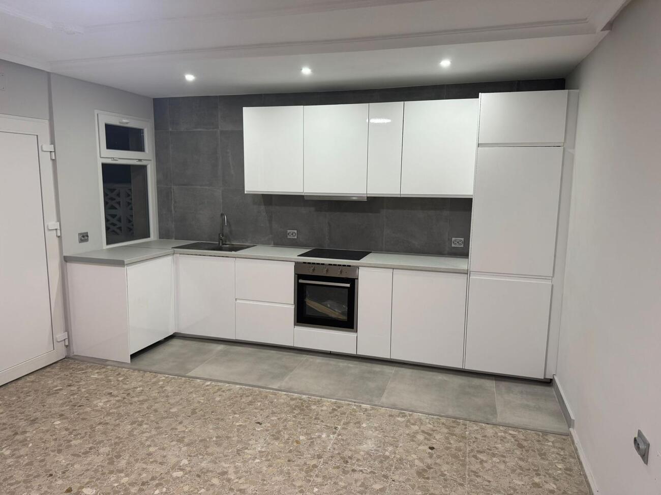 For sale - 3 Bedroom 1 Bathroom Apartment in La Mata -  - Alicante
