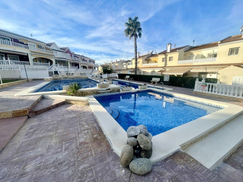 2 Bedroom 2 Bathroom Bungalow in Benijofar