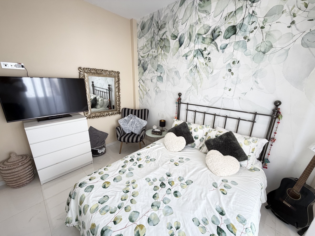 For sale - 3 Bedroom 2 Bathroom Villa in Villamartin - , Villamartin, Alicante, Spain - Alicante