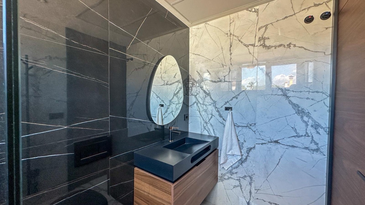 For sale - 4 Bedroom 6 Bathroom Villa in Villamartin - , Villamartin, Alicante, Spain - Alicante