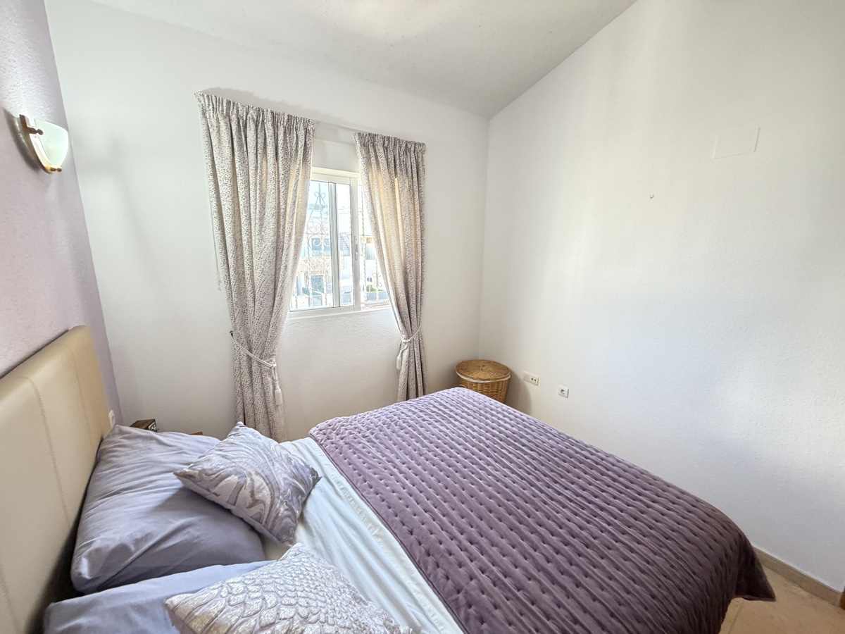 For sale - 2 Bedroom 1 Bathroom Apartment in Villamartin - , Villamartin, Alicante, Spain - Alicante