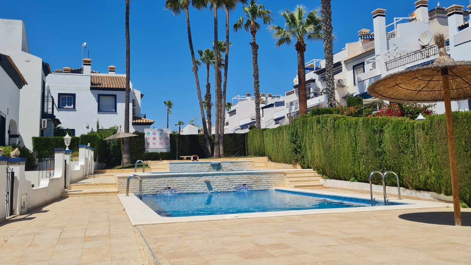 For sale - 2 Bedroom 1 Bathroom Bungalow in Villamartin - Costa Blanca  - Alicante
