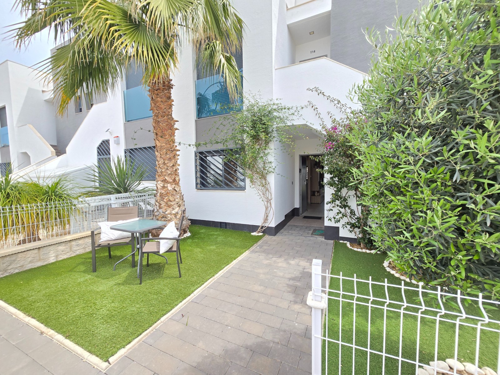 For sale - 2 Bedroom 2 Bathroom Apartment in Orihuela Costa - Costa Blanca  - Alicante