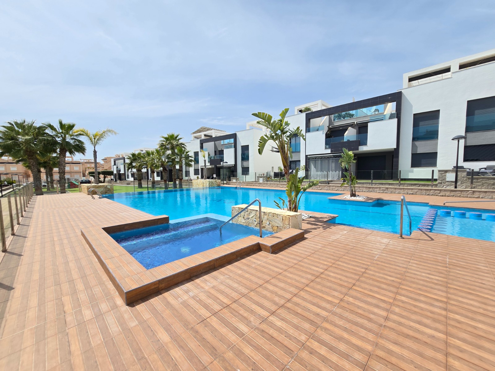 For sale - 2 Bedroom 2 Bathroom Apartment in Orihuela Costa - Costa Blanca  - Alicante