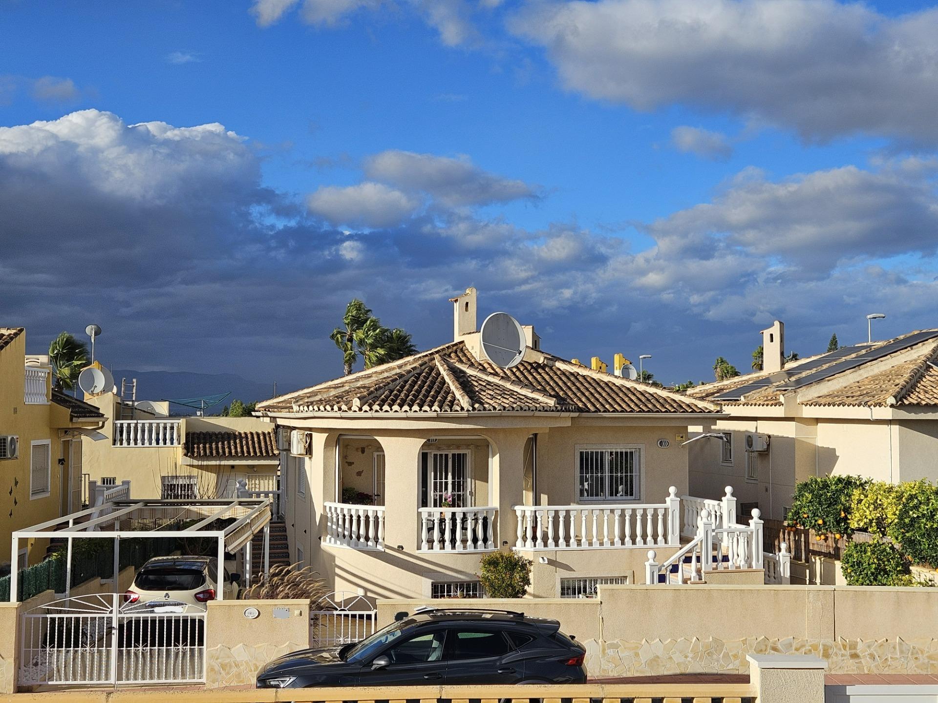 For sale - 3 Bedroom 2 Bathroom Villa in Benijofar - Benimar 3  - Alicante