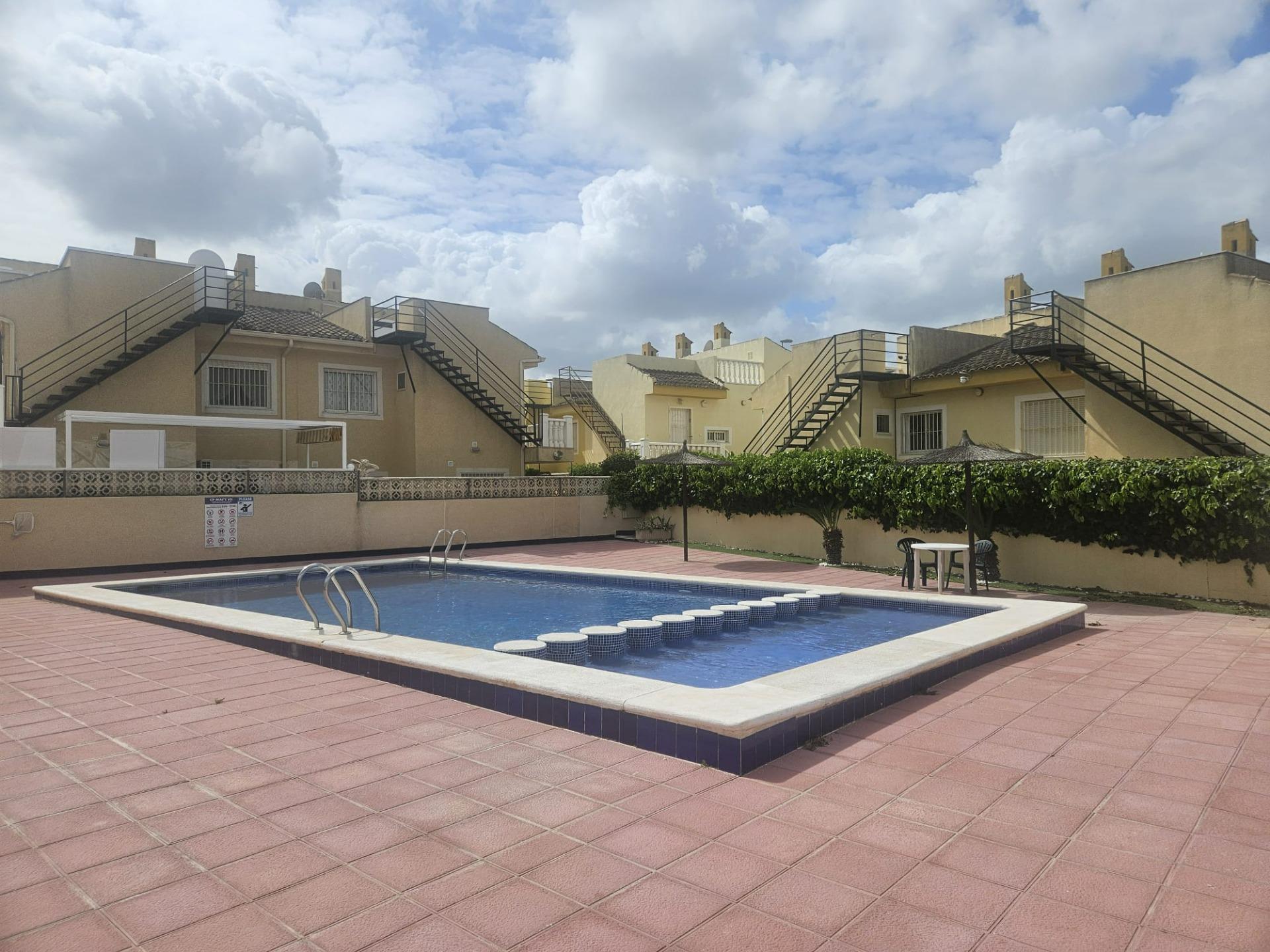 For sale - 3 Bedroom 2 Bathroom Villa in Benijofar - Benimar 3  - Alicante