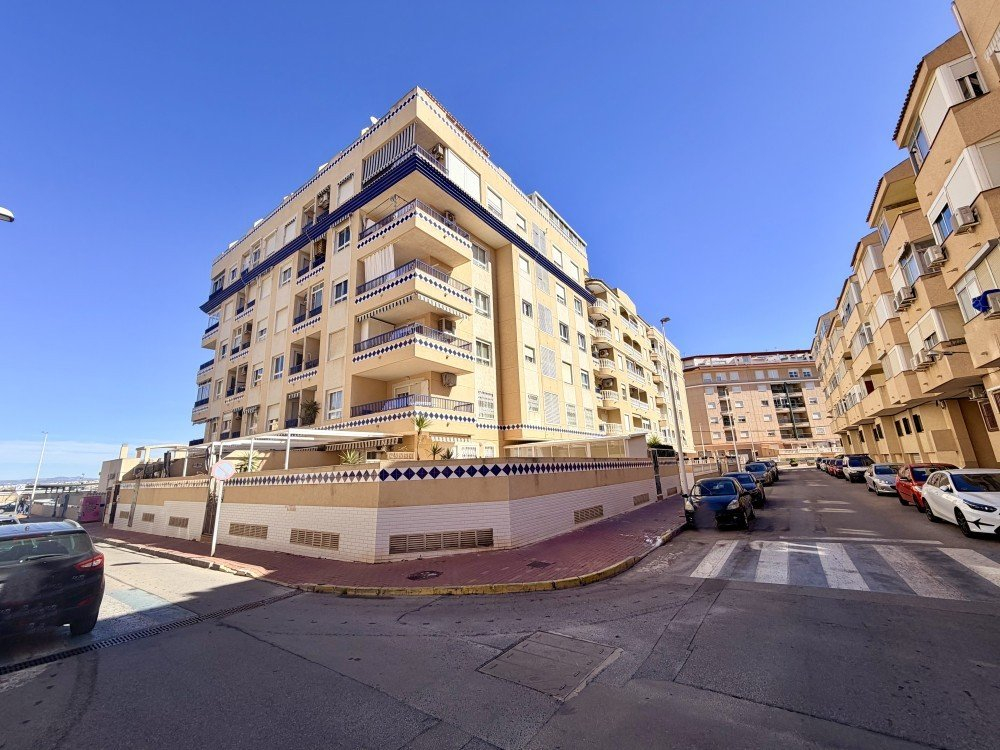 2 Bedroom 2 Bathroom Apartment in Guardamar del Segura