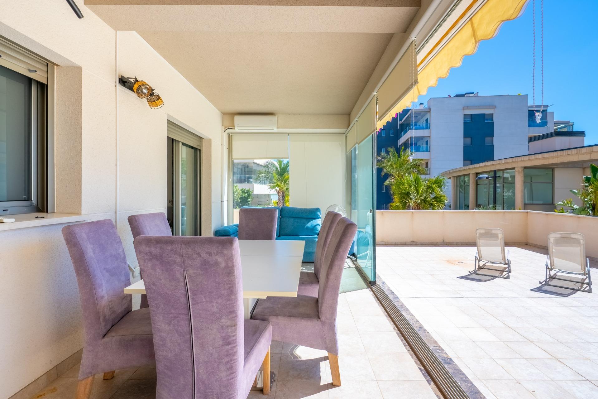 For sale - 3 Bedroom 2 Bathroom Apartment in Orihuela Costa - Los Dolses  - Alicante