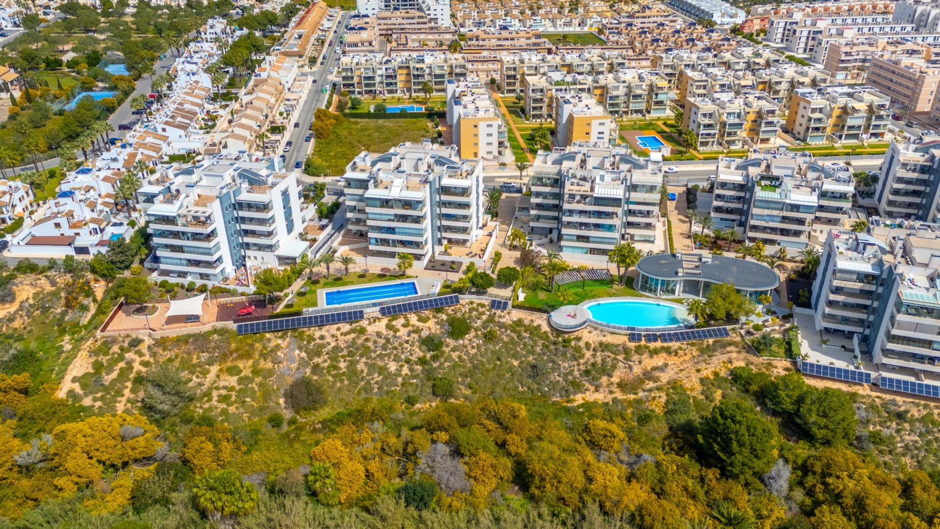 For sale - 3 Bedroom 2 Bathroom Apartment in Orihuela Costa - Los Dolses  - Alicante
