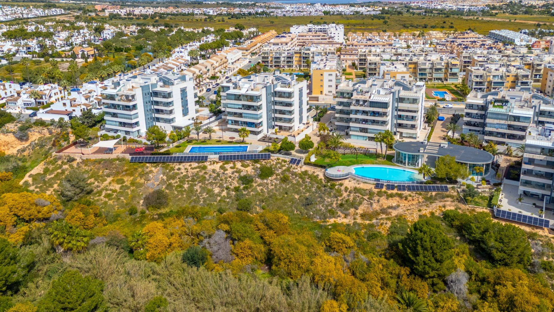 For sale - 3 Bedroom 2 Bathroom Apartment in Orihuela Costa - Los Dolses  - Alicante