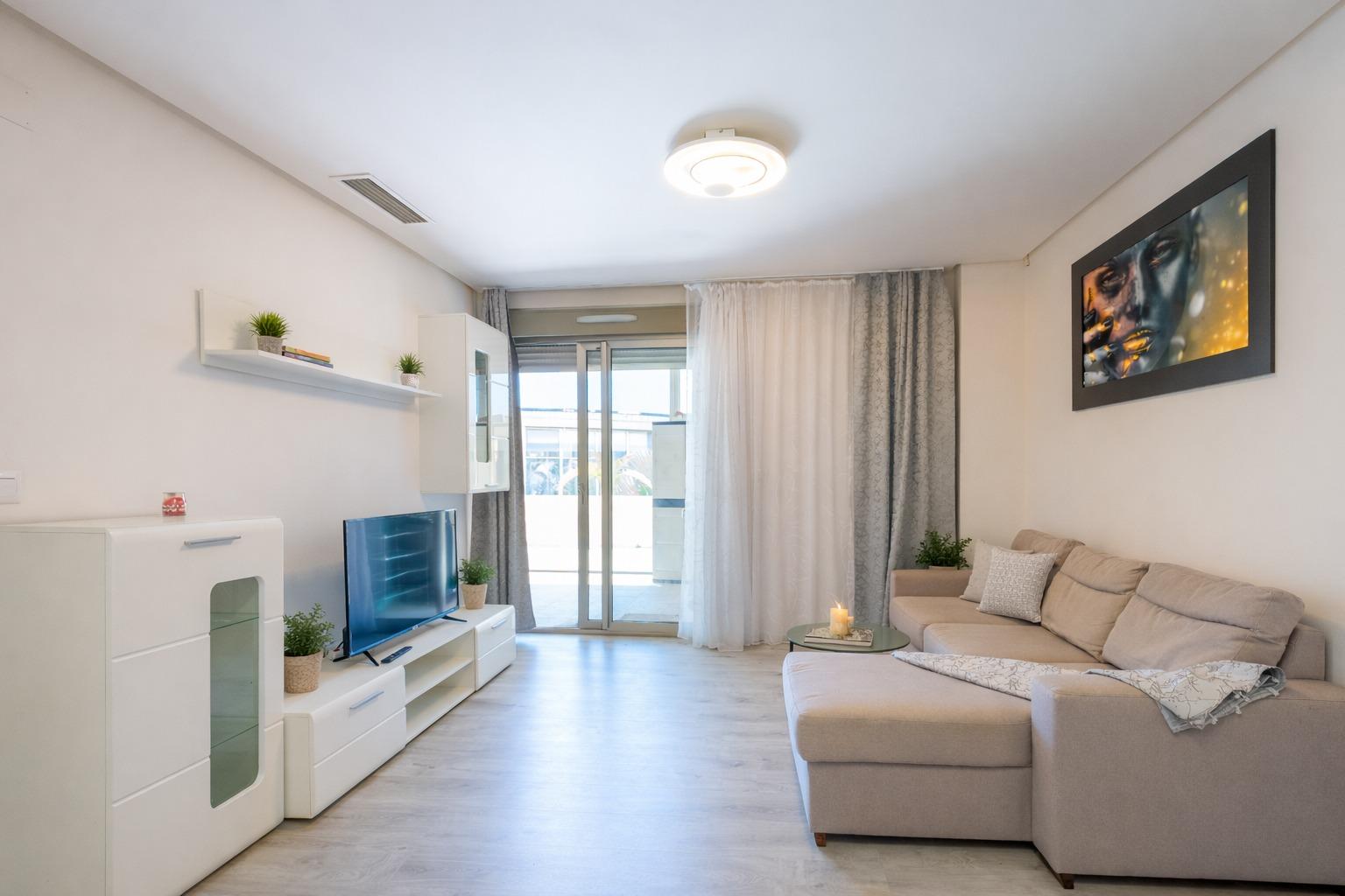 For sale - 3 Bedroom 2 Bathroom Apartment in Orihuela Costa - Los Dolses  - Alicante