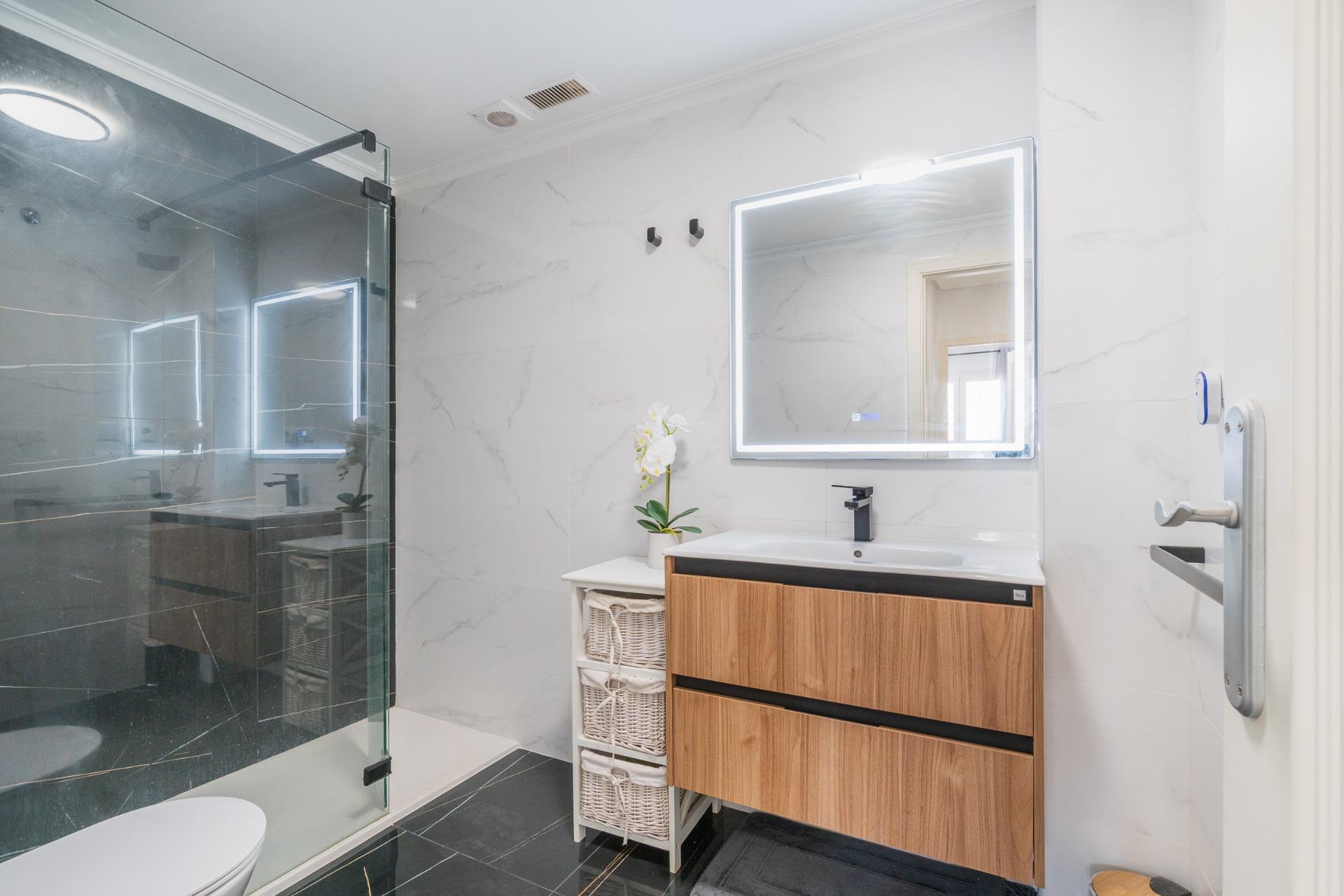 For sale - 3 Bedroom 2 Bathroom Town house in Playa Flamenca - Zeniamar-Horizonte-La Campana  - Alicante