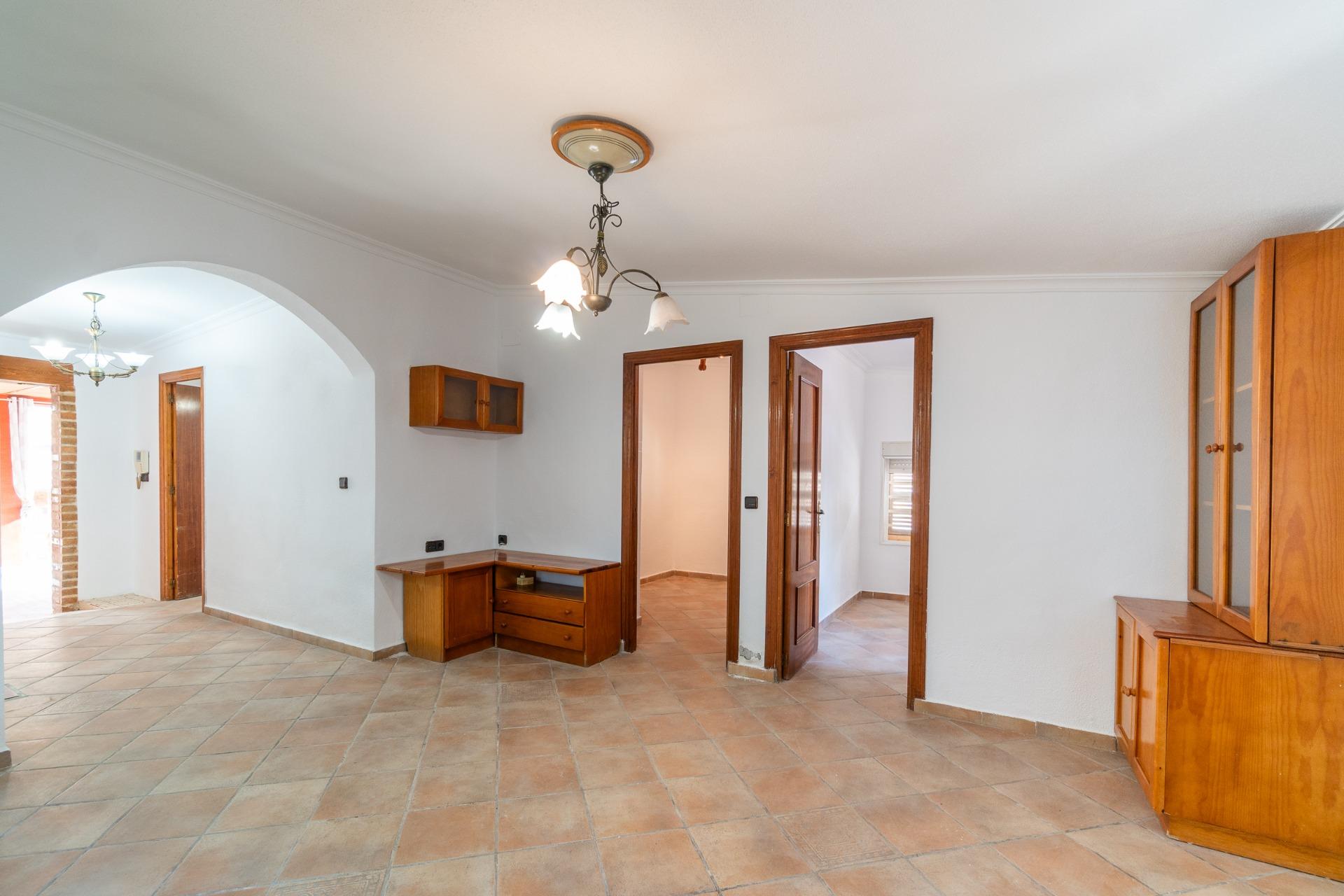 For sale - 4 Bedroom 2 Bathroom Villa in Torrevieja - Orihuela costa  - Alicante