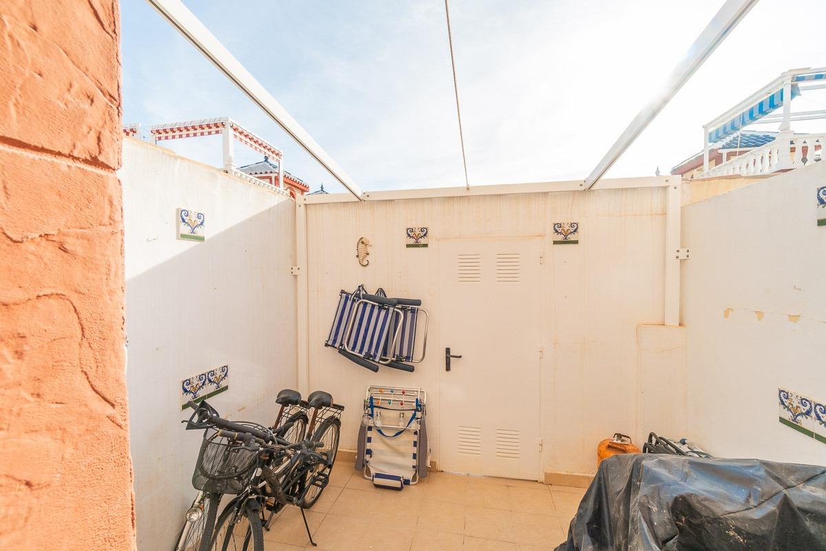 For sale - 2 Bedroom 1 Bathroom Townhouse in Playa Flamenca - Playa Flamenca  - Alicante