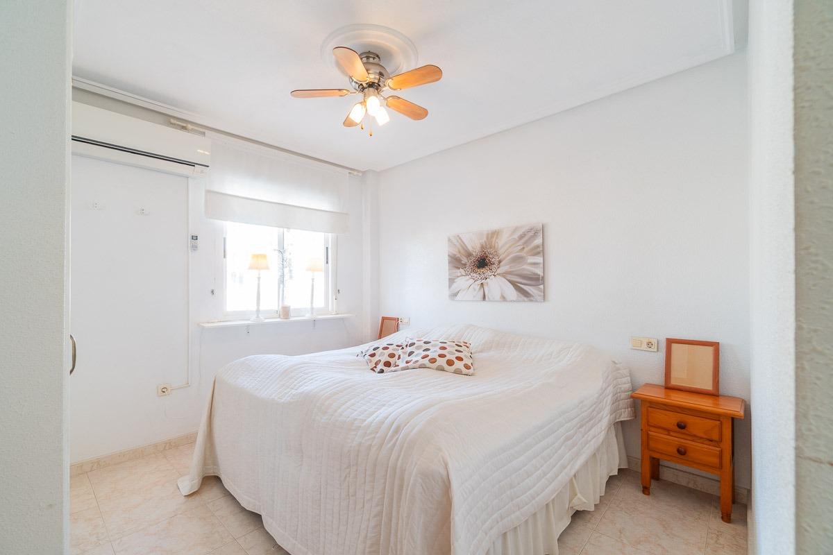 For sale - 2 Bedroom 1 Bathroom Townhouse in Playa Flamenca - Playa Flamenca  - Alicante