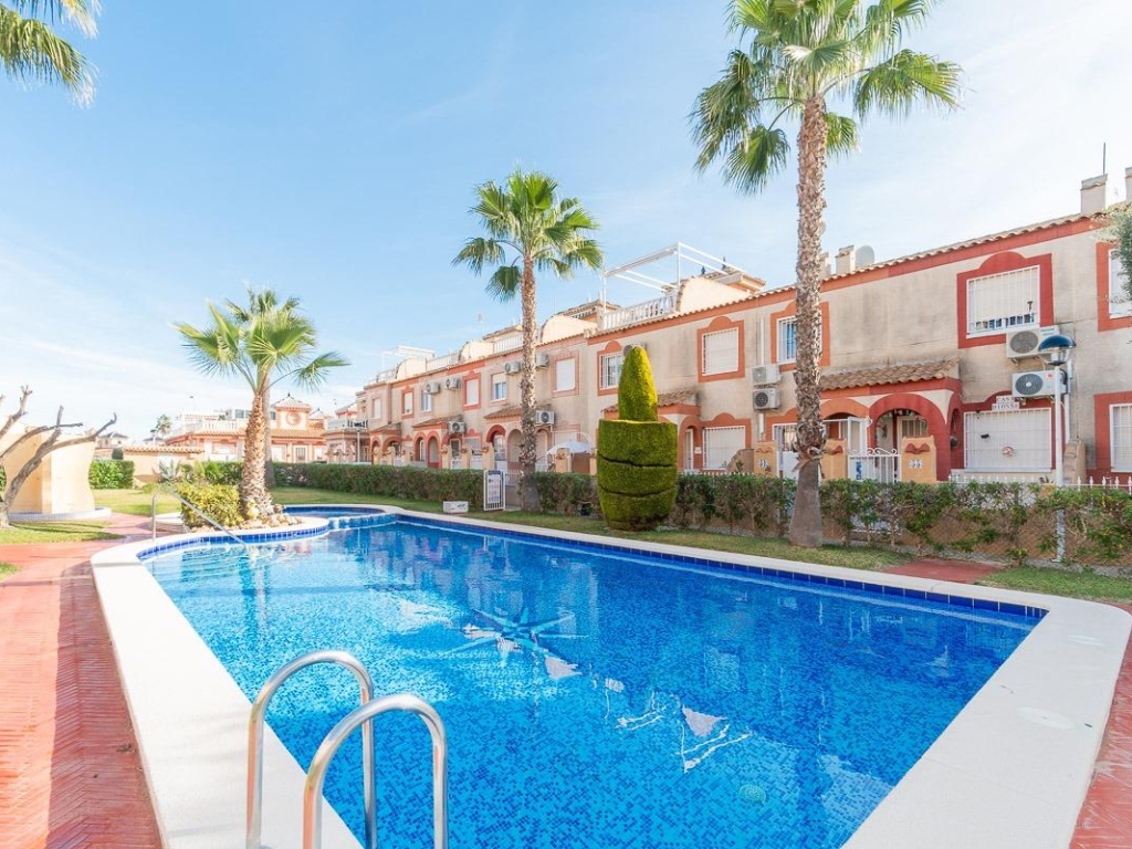 2 Bedroom 1 Bathroom Duplex in Orihuela Costa