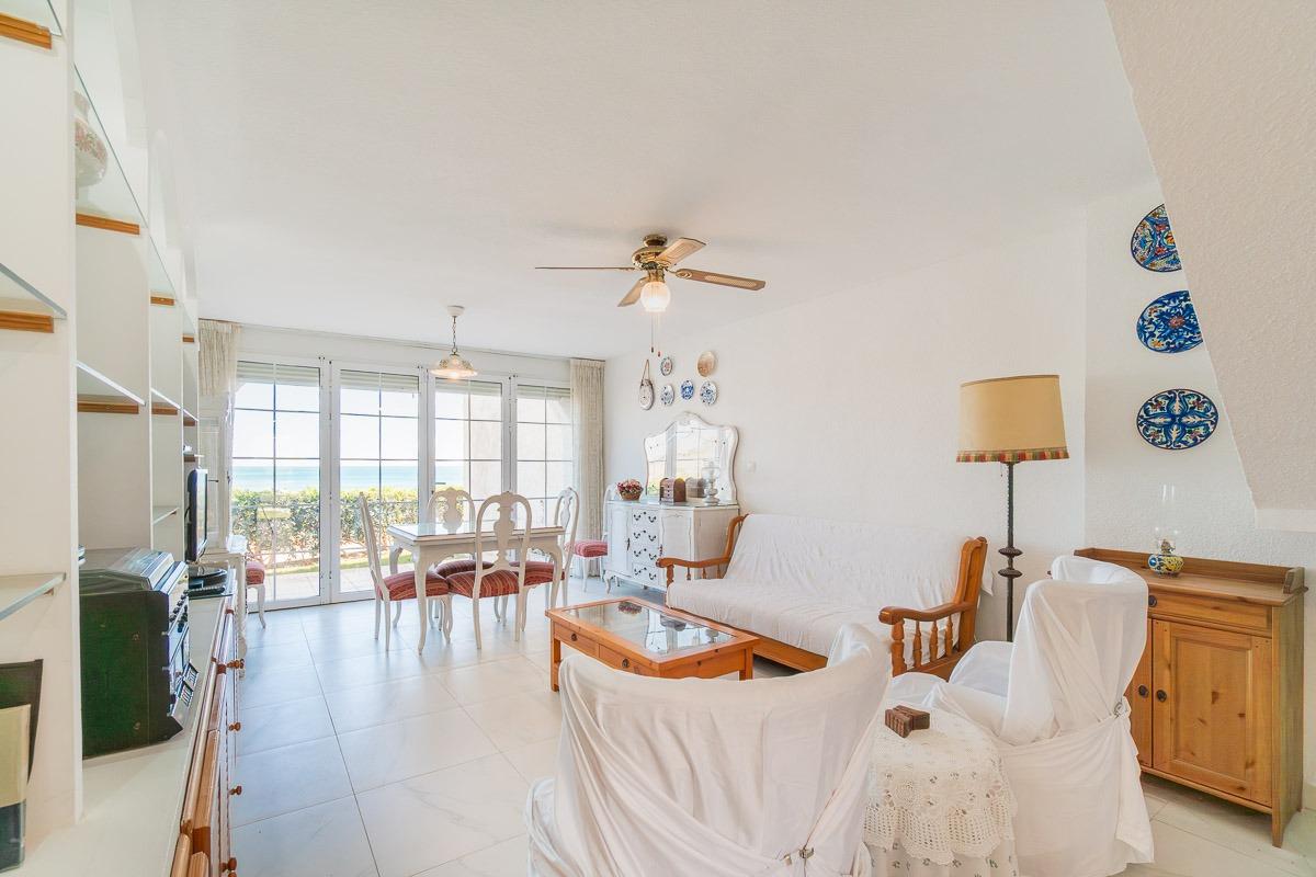 For sale - 2 Bedroom 1 Bathroom Townhouse in Playa Flamenca - Playa Flamenca  - Alicante