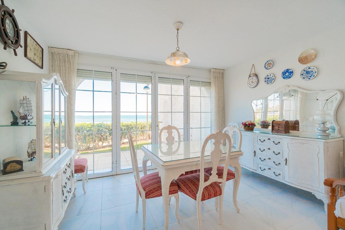 For sale - 2 Bedroom 1 Bathroom Townhouse in Playa Flamenca - Playa Flamenca  - Alicante