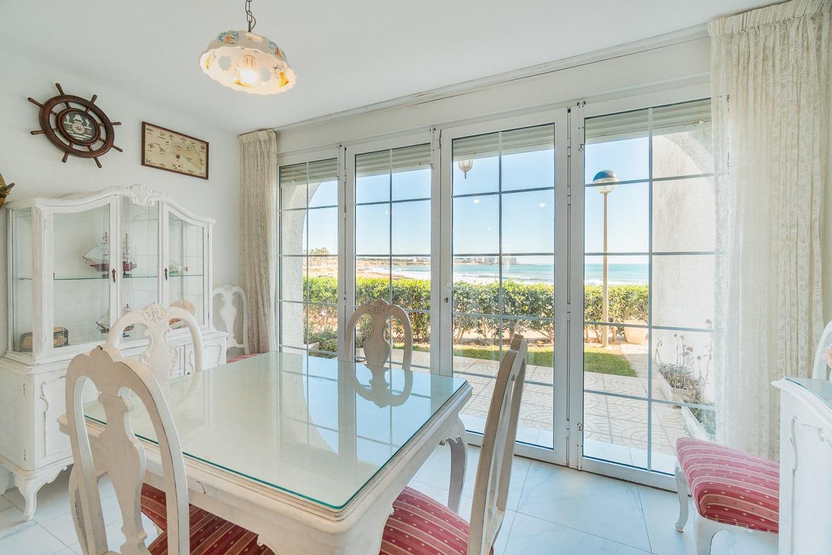 For sale - 2 Bedroom 1 Bathroom Townhouse in Playa Flamenca - Playa Flamenca  - Alicante