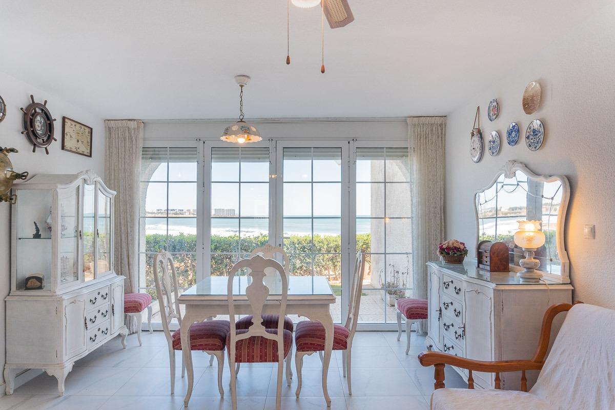 For sale - 2 Bedroom 1 Bathroom Townhouse in Playa Flamenca - Playa Flamenca  - Alicante