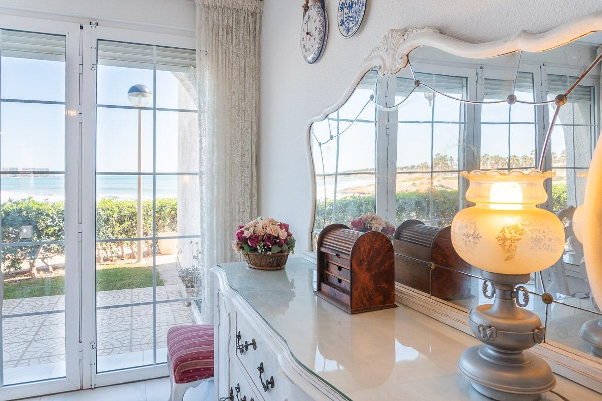 For sale - 2 Bedroom 1 Bathroom Townhouse in Playa Flamenca - Playa Flamenca  - Alicante