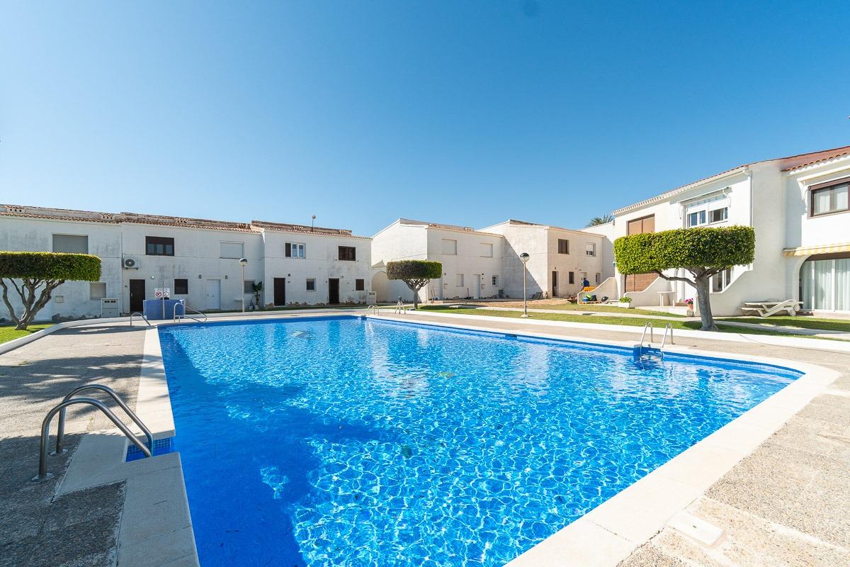For sale - 2 Bedroom 1 Bathroom Townhouse in Playa Flamenca - Playa Flamenca  - Alicante