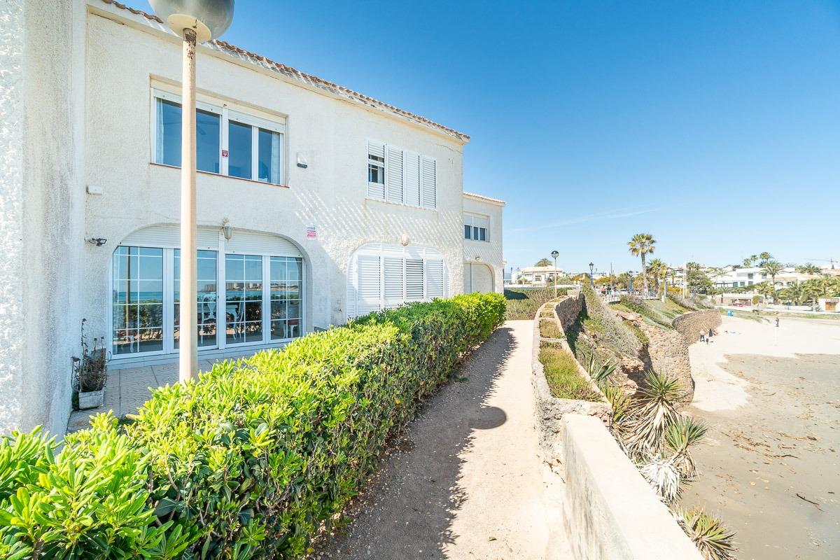 For sale - 2 Bedroom 1 Bathroom Townhouse in Playa Flamenca - Playa Flamenca  - Alicante